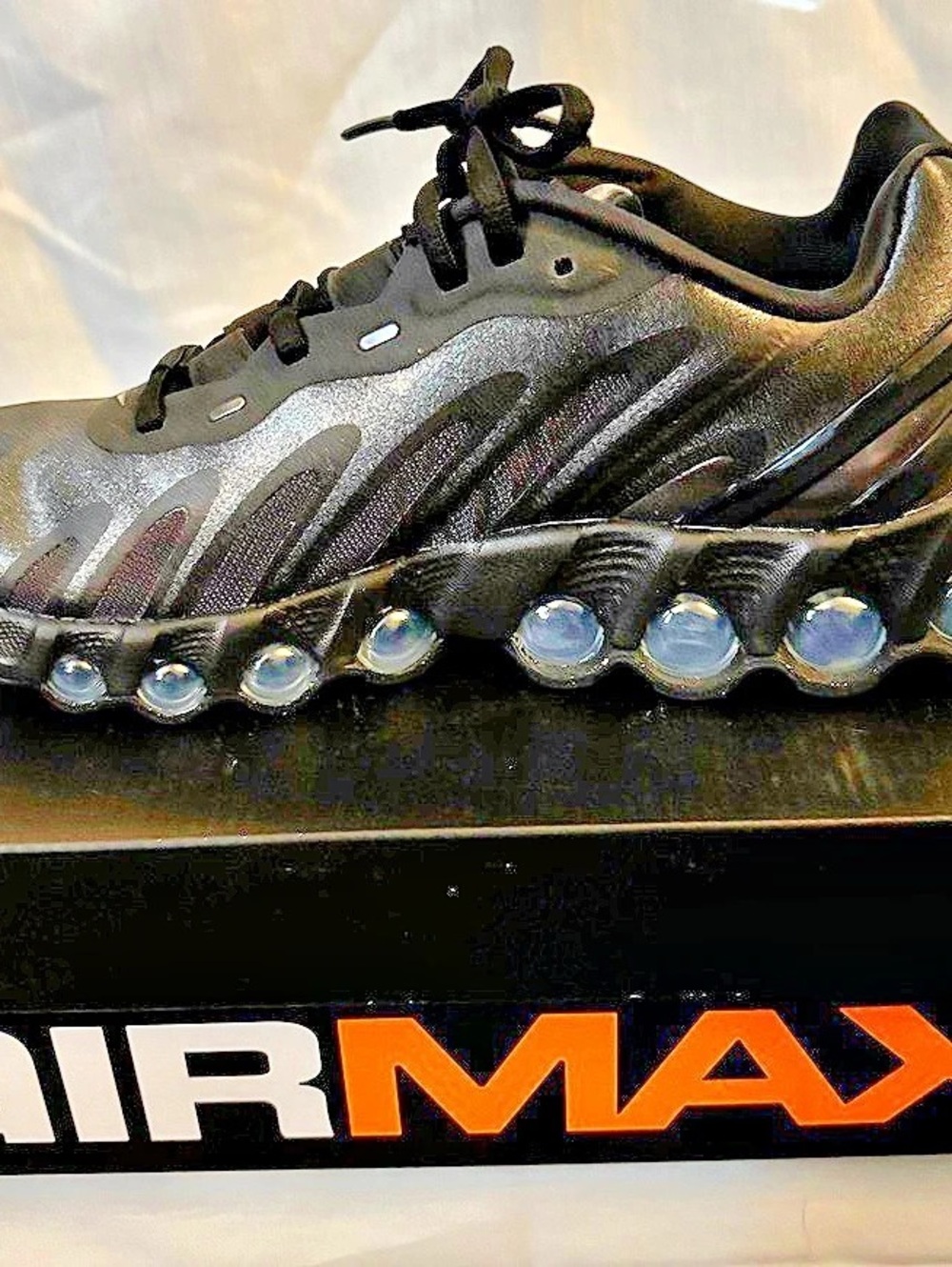 Brand New in box Nike Air Max Dn8 Women's Black US 6